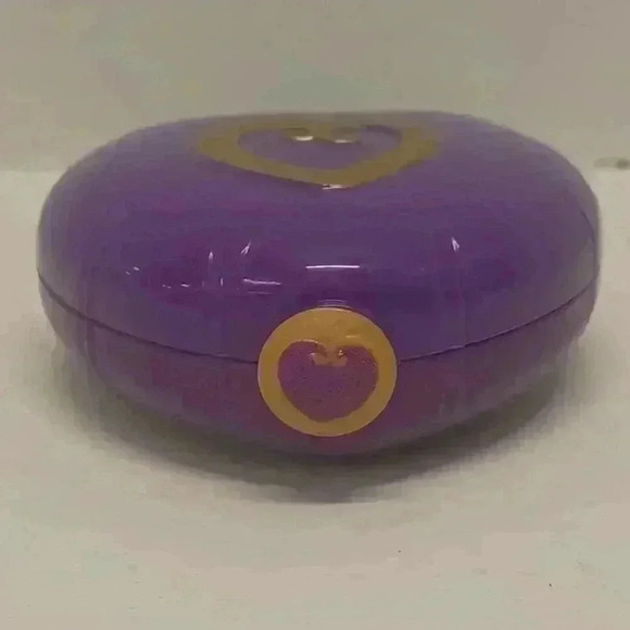 Polly Pocket 2017  Mattel Tiny Pocket Places Picnic Compact **Complete** - Picture 4 of 13